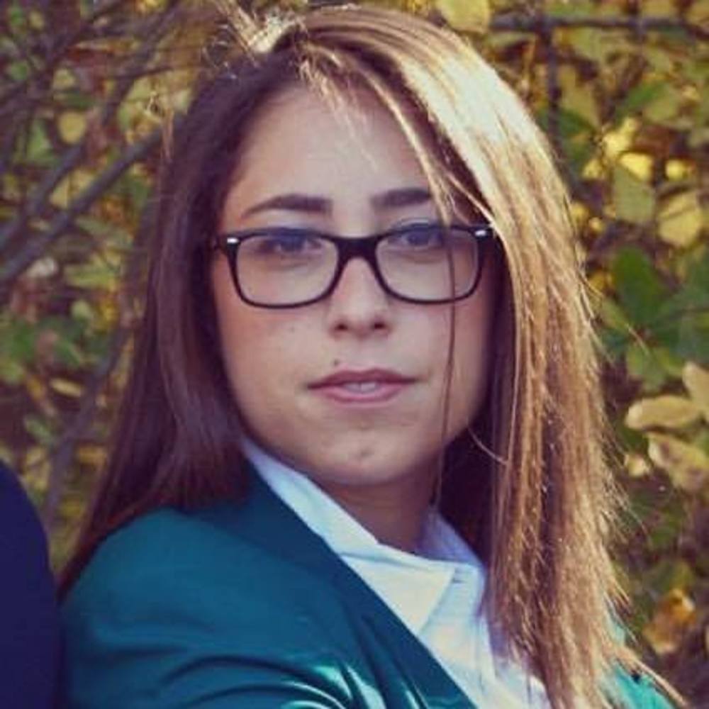 Meet your Posher, Reyna